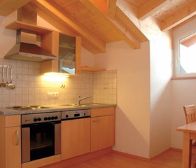wintersport kinderen, kinderhotel gerlos - keuken2