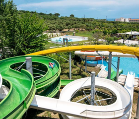 SPLASHWORLD Aqua Bay Suites