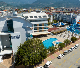Blue Wave Suite Hotel