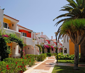 Bungalows Cordial Green Golf