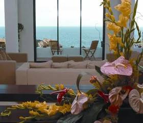 Hotel Caloura Resort