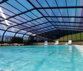 Camping La Grappe Fleurie - overdekt zwembad