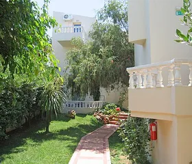 Elotis Suites