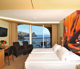 Aparthotel Four Views Oasis