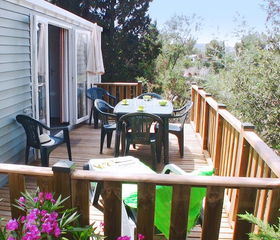 luxe kamperen Frankrijk (terras)