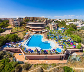 Auramar Beach Resort