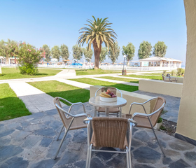 hotel-messonghi-beach (11).jpg