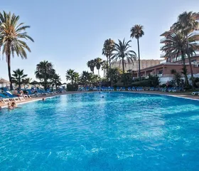 Hotel Triton