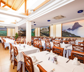 Invisa Figueral Resort (11).jpg