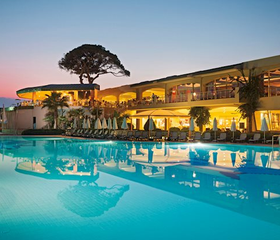 Maritim Pine Beach Resort