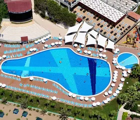Paloma Oceana Resort