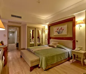 Side Star Resort