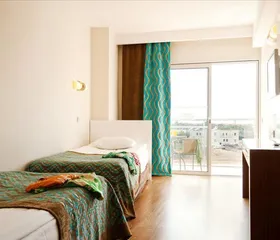 Sea World Resort & Spa