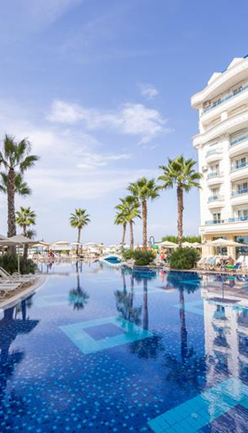 Grand Blue Fafa Resort