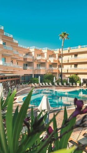 Hotel Cala Mandia