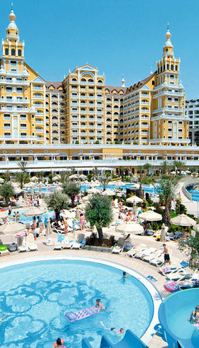 Royal Holiday Palace