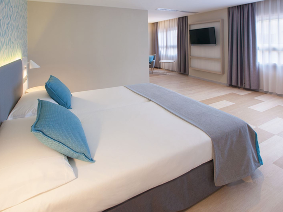Abora Continental by Lopesan