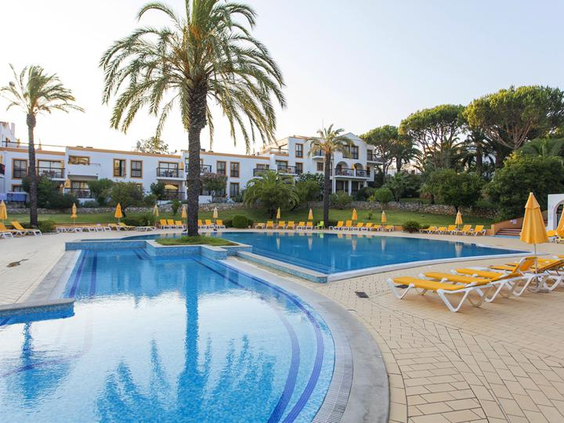 Aparthotel Alfagar Village