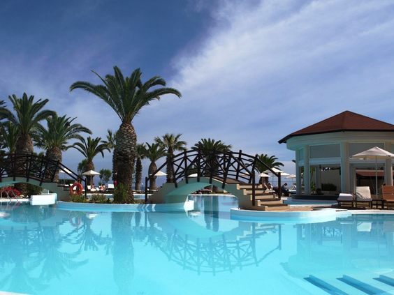 aparthotel-andrea-mare (3).jpg