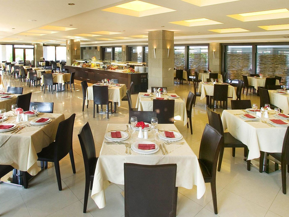 aparthotel-andrea-mare (14).jpg