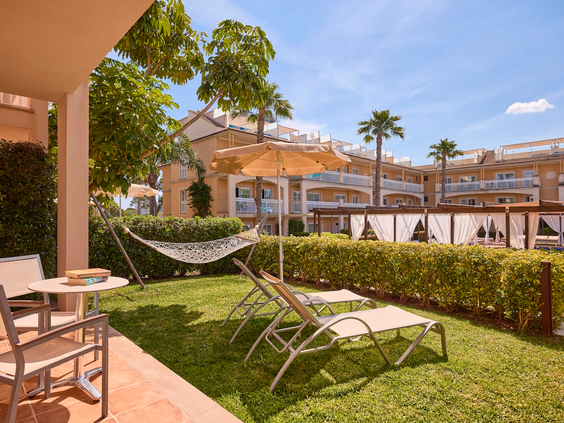 Zafiro Can Picafort One Bedroom Private Garden Suite