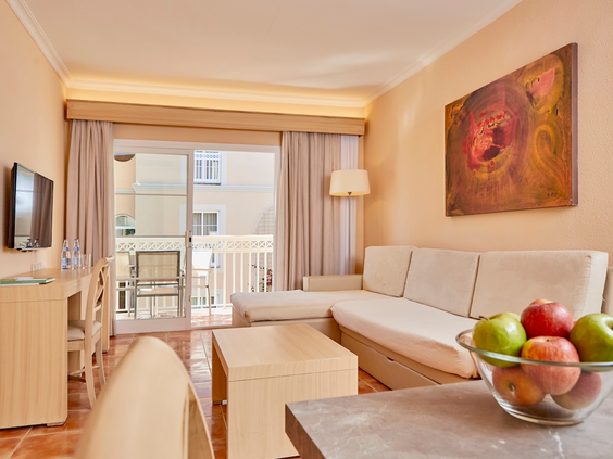 Zafiro Can Picafort One Bedroom Suite