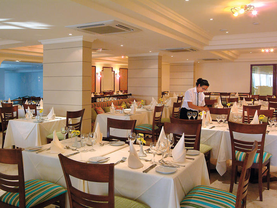 Aquamare Beach & Spa