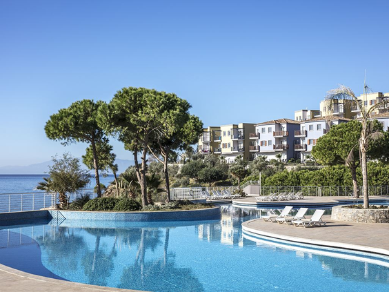 Aria Claros Beach & Spa Resort