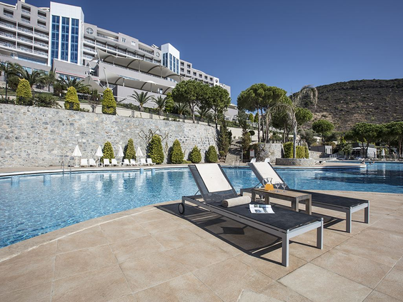 Aria Claros Beach & Spa Resort