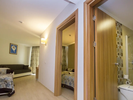 Blue Wave Suite Hotel