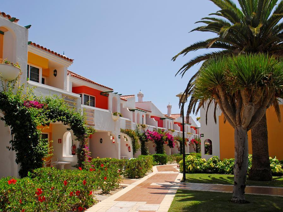 Bungalows Cordial Green Golf