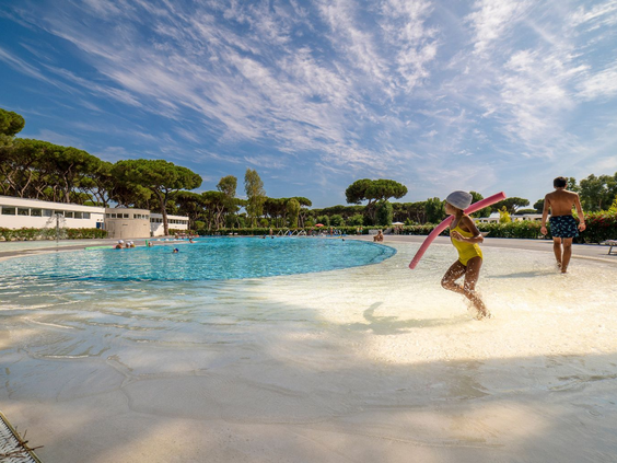 Zwembad van Camping Capo d'Orso