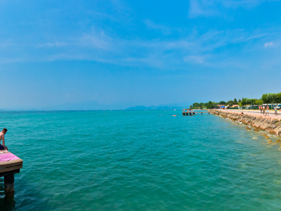 del-garda_45727839742_o.jpg