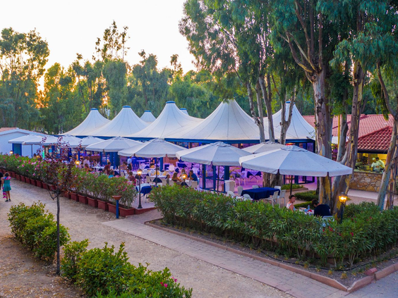 Terras op camping Laguna Blu