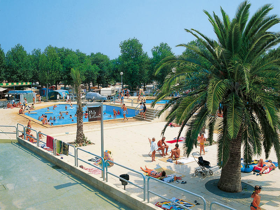 Camping Las Dunas