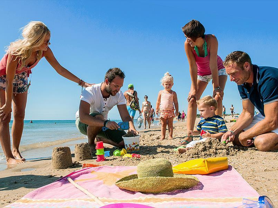Camping Les Méditerranées Beach Garden