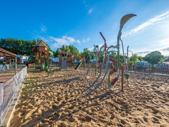 Camping Oyam