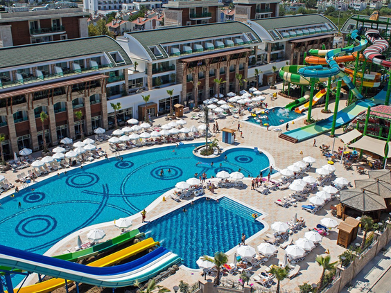 crystal-waterworld (2).jpg