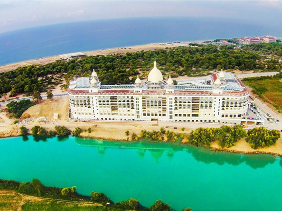 Diamond Premium Hotel
