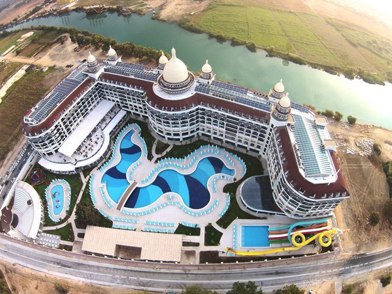 Diamond Premium Hotel