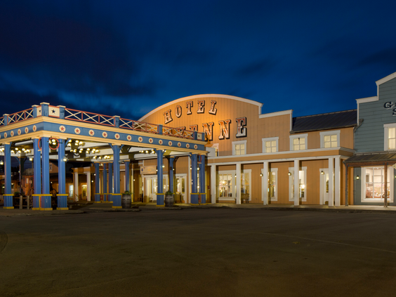 Disney Hotel Cheyenne
