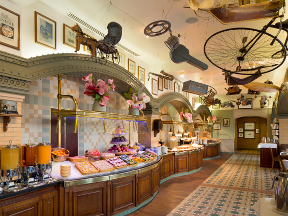 Disneyland Hotel