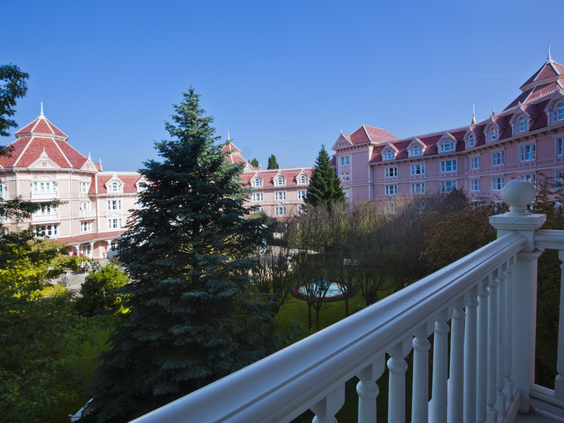 Disneyland Hotel