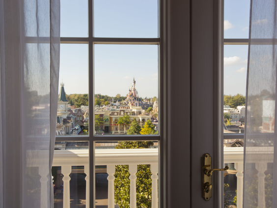 Disneyland Hotel