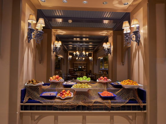 Disney's Newport Bay Club