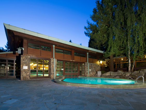 Disney's Sequoia Lodge