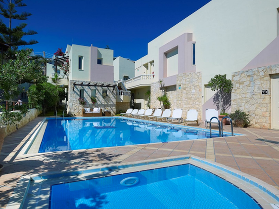 Elotis Suites
