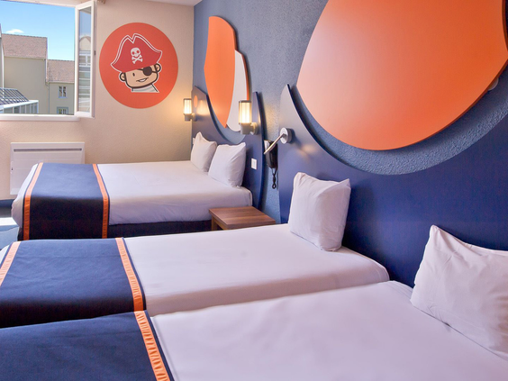 Explorers Hotel - Fabulous Hotels Group