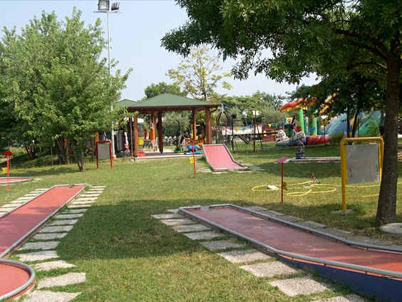 Camping Garda Village