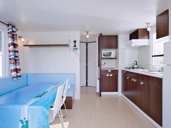 luxe kamperen Frankrijk (interieur stacaravan)